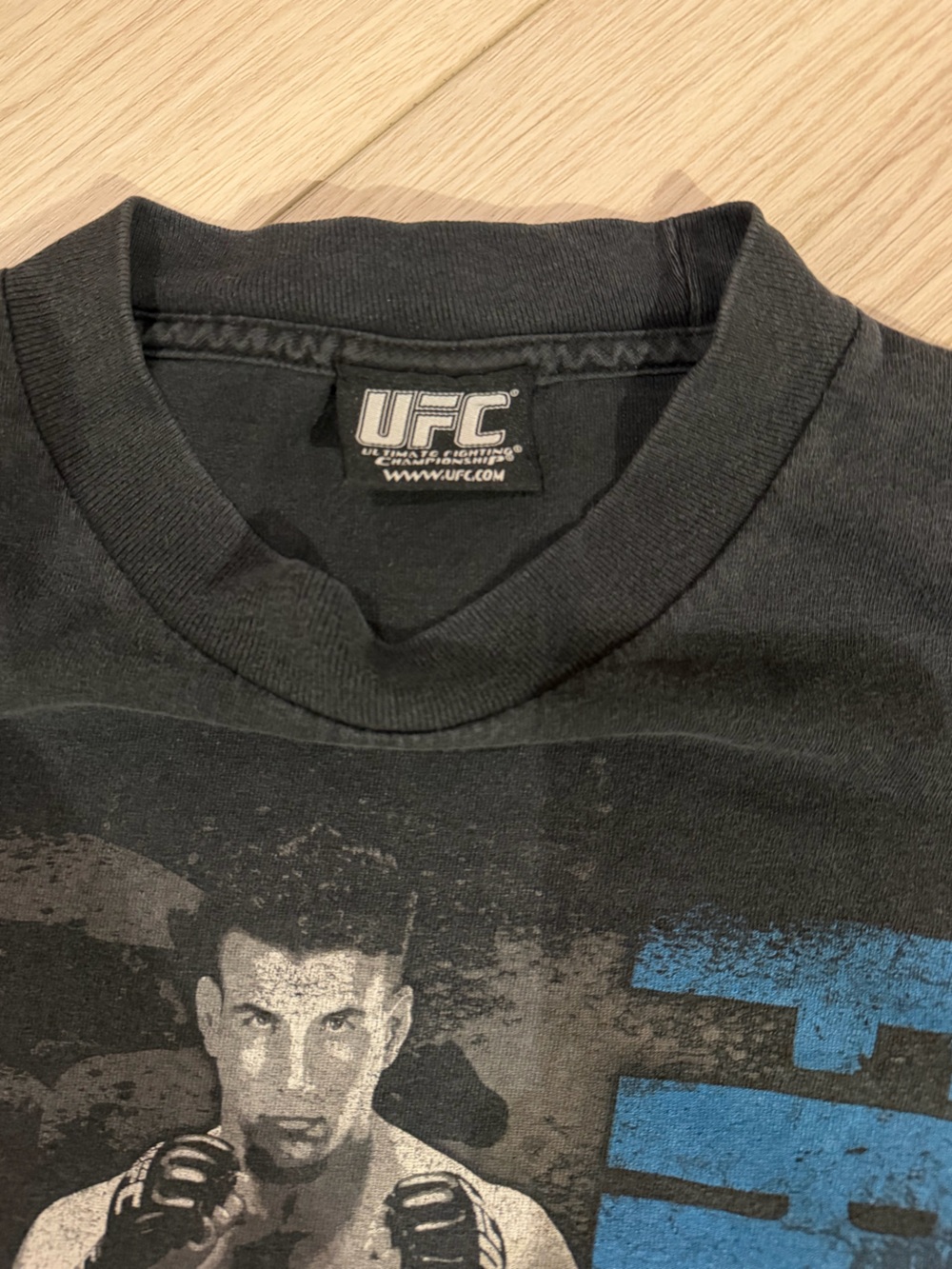 Rare Vintage Y2K UFC Frank Mir T-Shirt - Picture 4 of 6